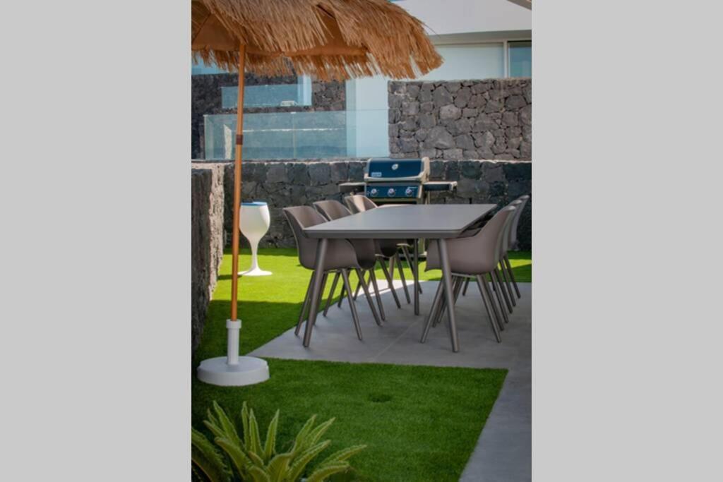 Luxury Villa - New Building With Panoramic Sea View Costa Adeje  Eksteriør billede