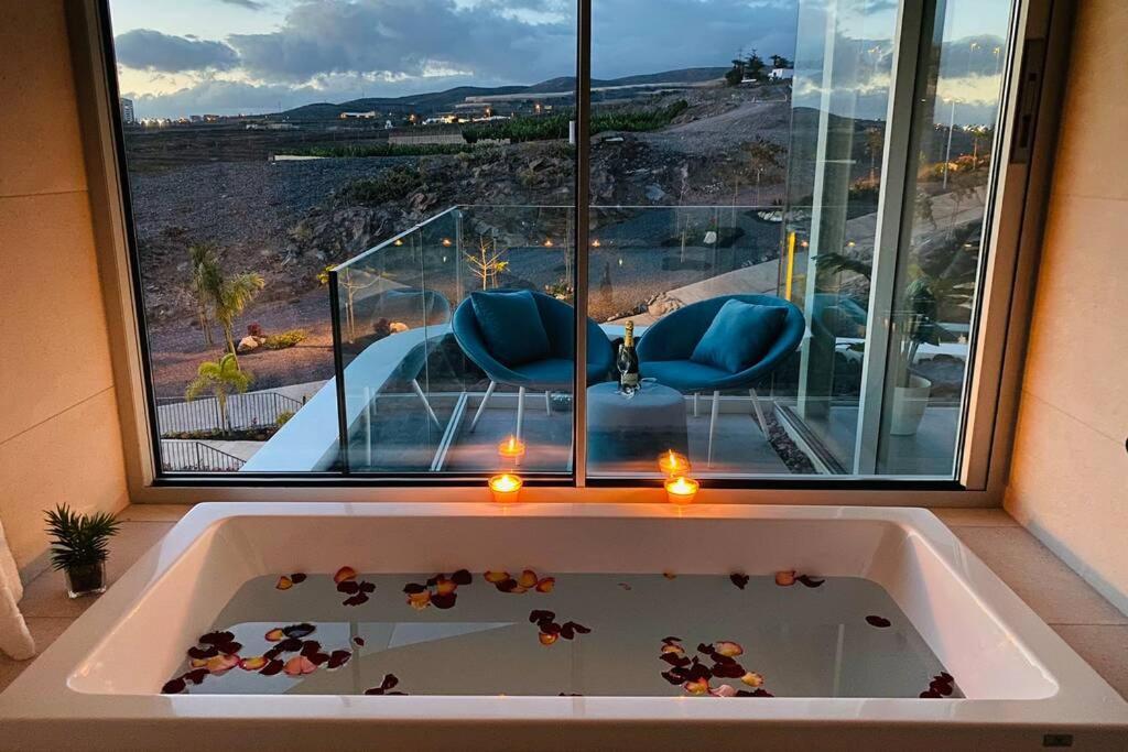 Luxury Villa - New Building With Panoramic Sea View Costa Adeje  Eksteriør billede