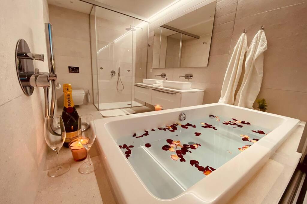 Luxury Villa - New Building With Panoramic Sea View Costa Adeje  Eksteriør billede